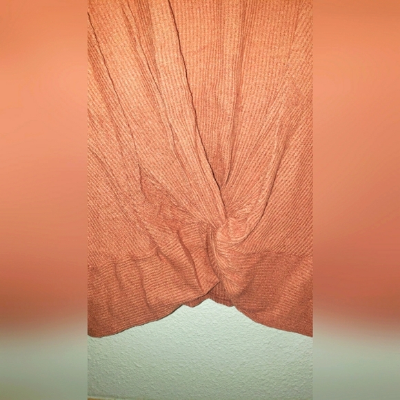 American Eagle| Faux Tie Front Sweater - Picture 2 of 4